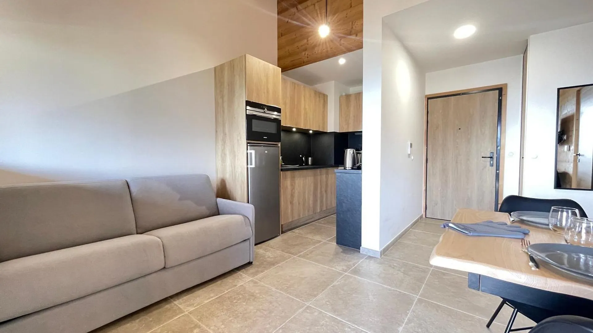 Charmant Appartement Neuf Avec Terrasse Au Cernix - Fr-1-505-229 كري فولا كري فولا